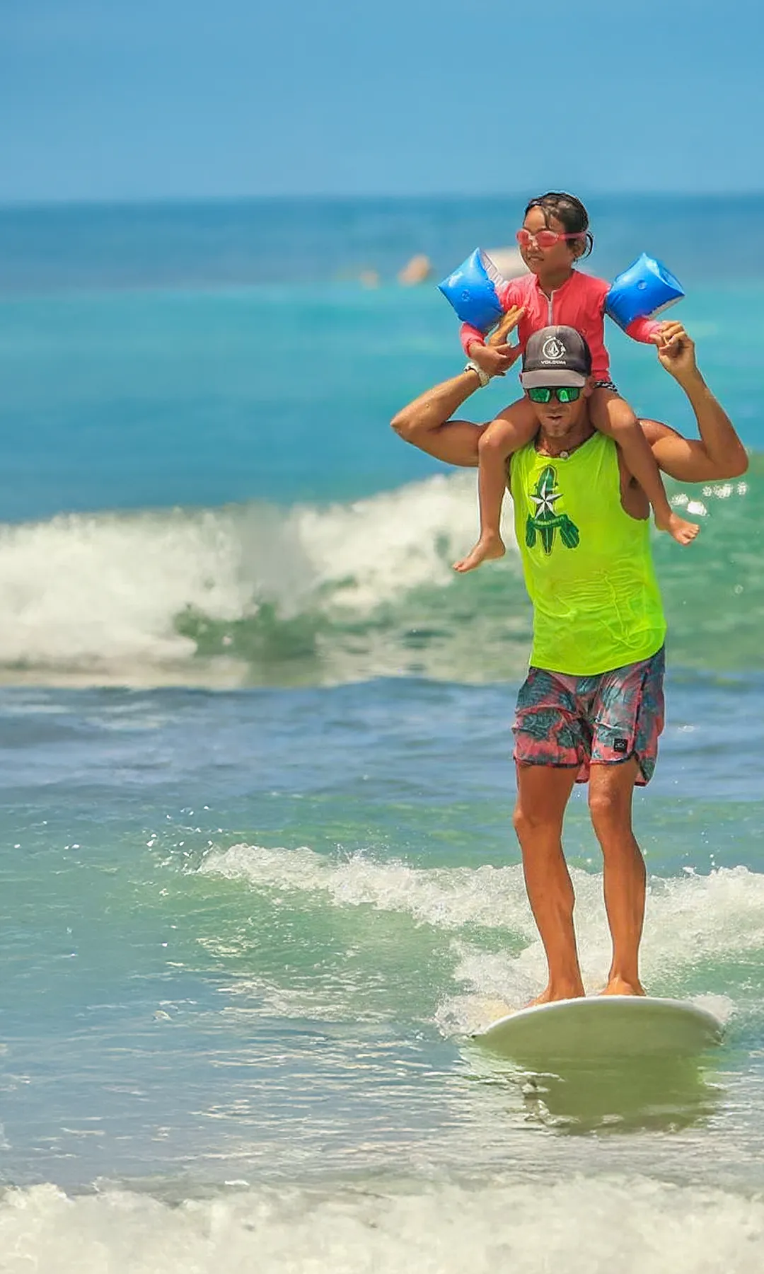 子供向けサーフレッスン｜ワイキキ・ホノルル