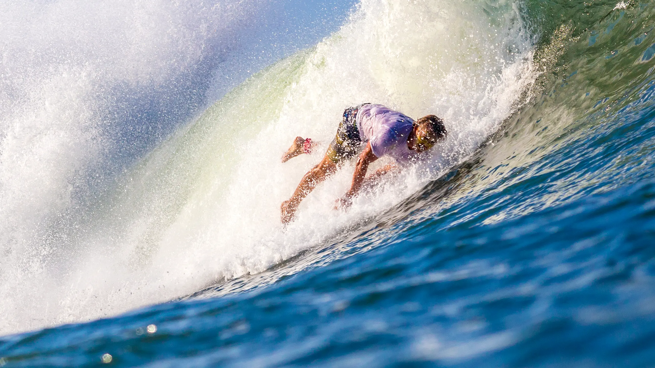 Why do Surfers Seem to Hate Beginners?